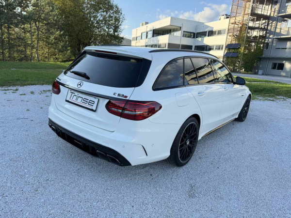 Mercedes C63 S AMG